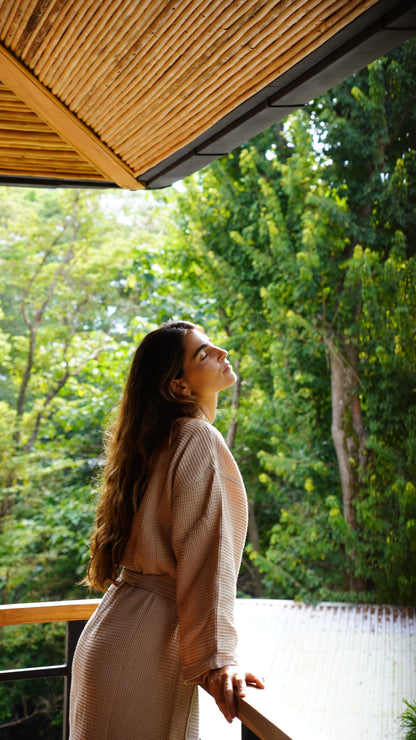 re:center Embroidered Robe